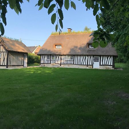 La Gloriette Gite Situe Dans La Propriete Dun Magnifique Manoir Vatteville-la-Rue Екстер'єр фото